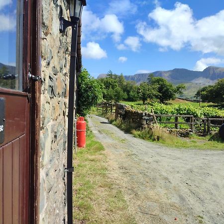 Pandy Farmhouse - Panoramic Mountain Views Within Snowdonia'S National Park - 4X4 Recommended Dolgellau Exterior photo